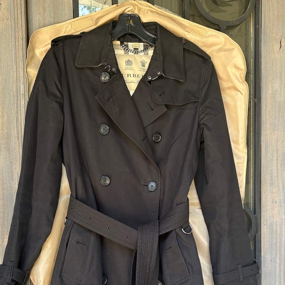 Burberry Black Double-Breasted Trench Coat size 8 women’s - Picture 2 of 16